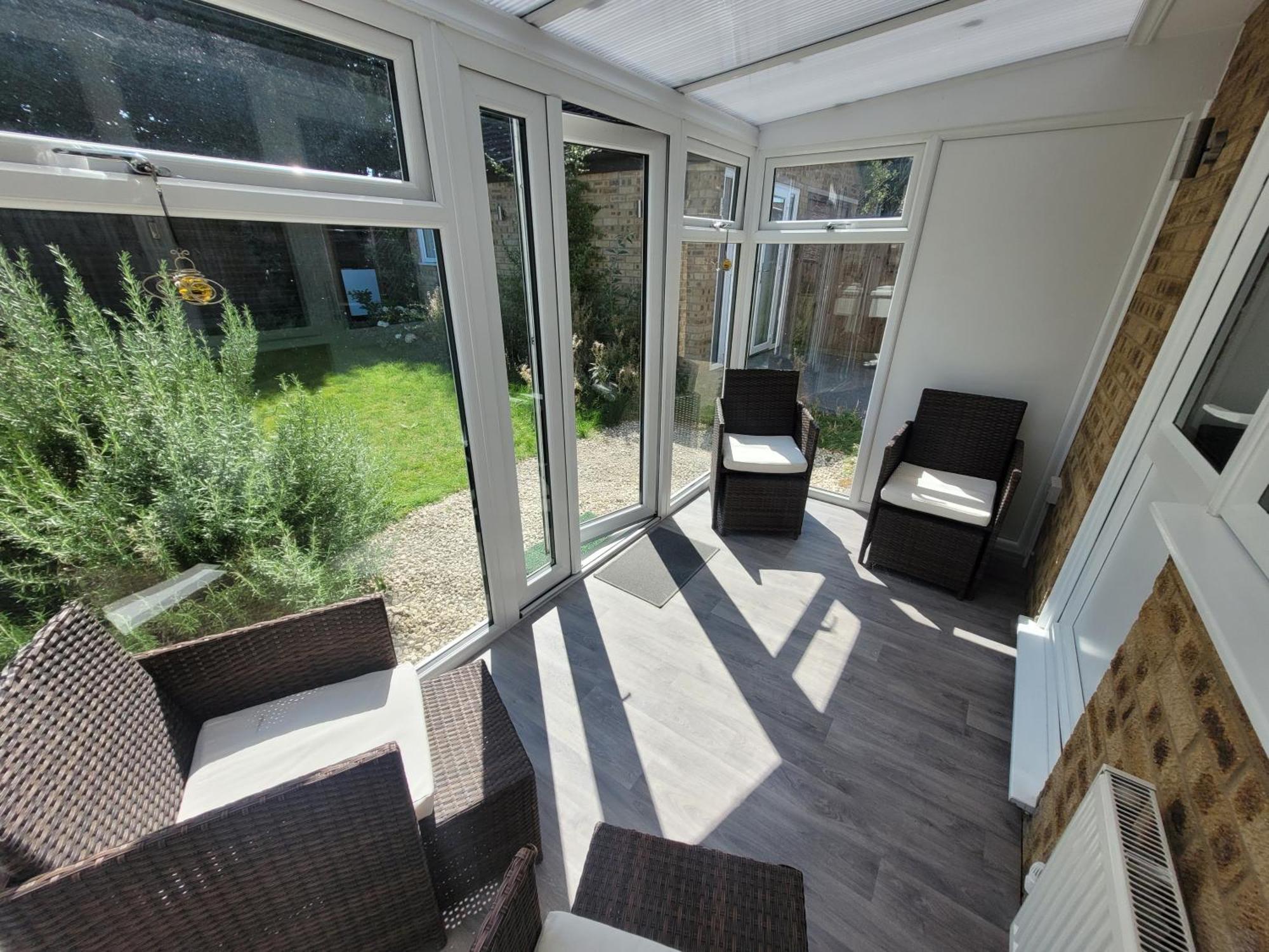 Bumblebee Bungalow - With Separate Office And Gaming Space By Catchpole Stays Colchester Exterior foto